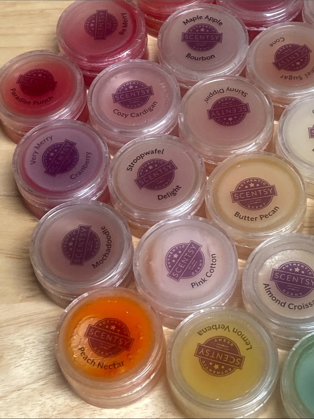 Scentsy Samples pack of 36 - Picture 2 of 6